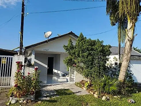 Casa com 3 Quartos Próximo ao Centro. - Casa em Cohapar, Guaratuba - Foto 2