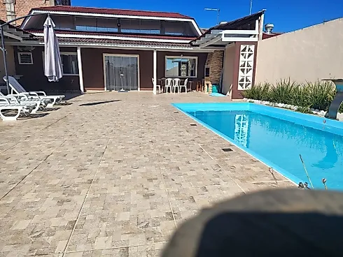 Linda Casa no Nereidas com Piscina - Casa em Nereidas, Guaratuba - Foto 2