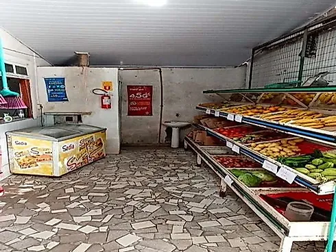 Mini Mercado com Residência a Venda - Casa em Piçarras, Guaratuba - Foto 2