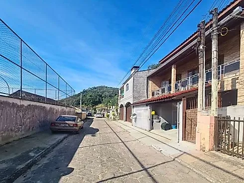 Sobrado com Apartamento e Kitnet - Casa em Centro, Guaratuba - Foto 4
