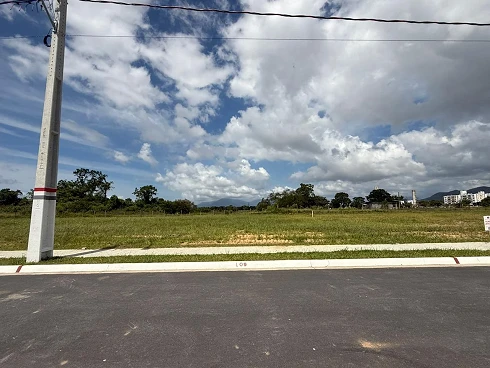 Terreno em Forquilhas, São José