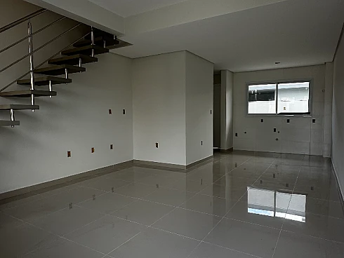Sobrado geminado em Bela Vista, Palhoça