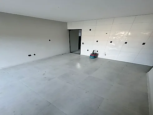 Sobrado geminado em Potecas, São José