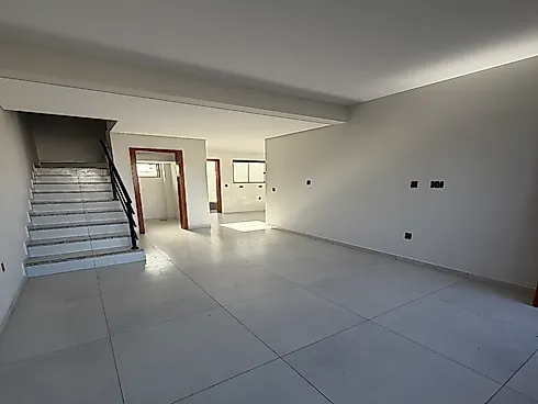 Sobrado geminado em Forquilhas, São José