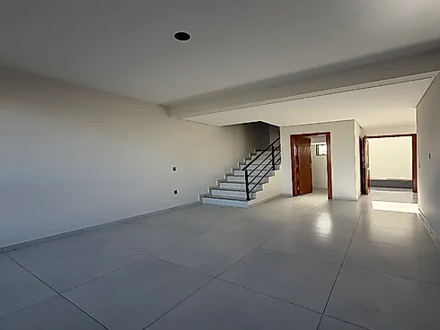 Sobrado geminado em Forquilhas, São José