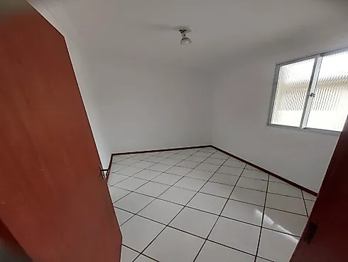 Apartamento em Praia Comprida, São José