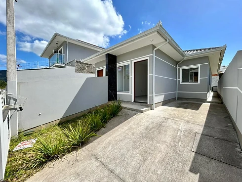 Casa geminada em Potecas, São José