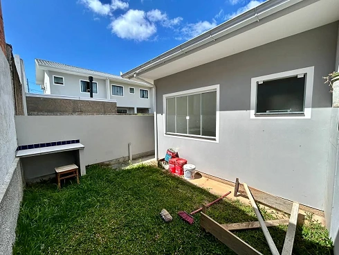 Casa geminada em Potecas, São José