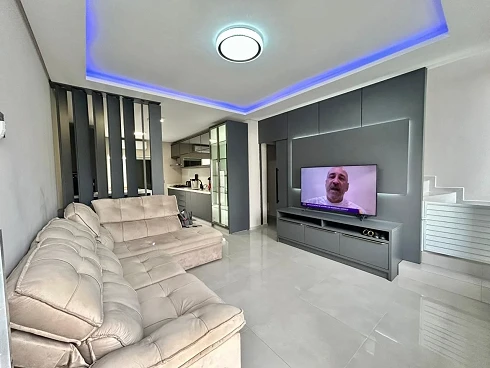 Sobrado geminado em Potecas, São José