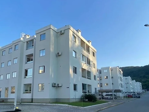 Apartamento em Fundos, Biguaçu