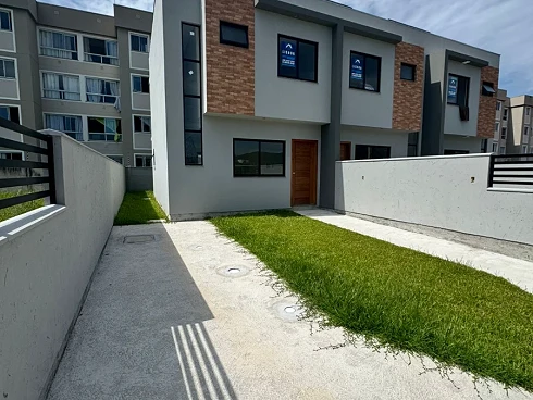 Sobrado geminado em Sertão do Maruim, São José
