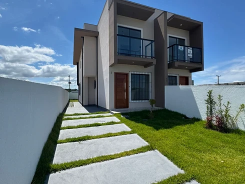  Sobrado à Venda em São José/SC - Nova São José