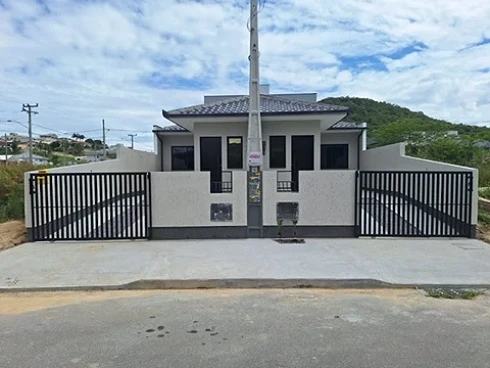 Casa geminada em Forquilhas, São José