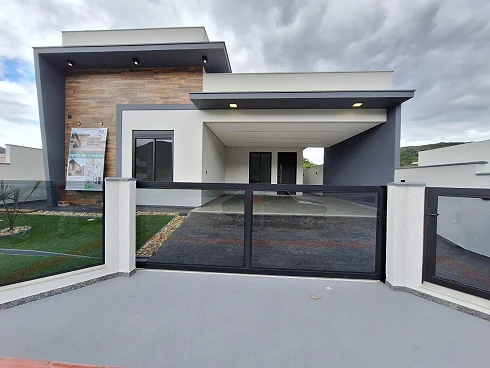  Casa Unifamiliar à Venda em São José/SC - Lisboa Lll