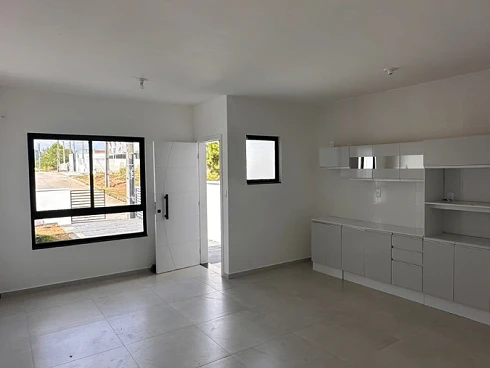 Casa geminada em Potecas, São José