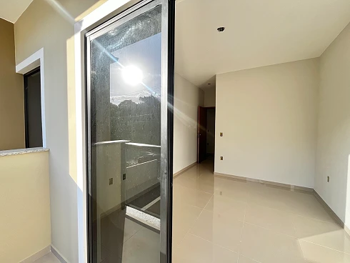 Sobrado geminado em Forquilhas, São José
