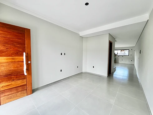 Sobrado geminado em Forquilhas, São José