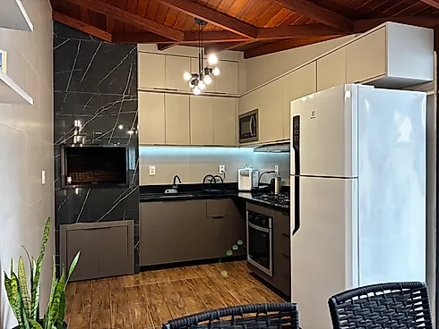 Sobrado 3 Dormitórios- Porteira Fechada - Lisboa - Sobrado geminado em Forquilhas, São José - Foto 3