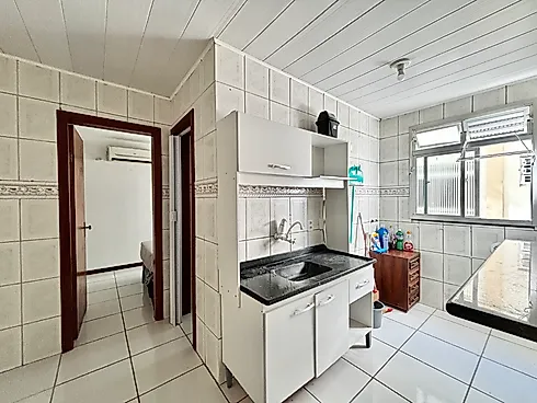 Apartamento 2 Dormitórios - Praia Comprida - Apartamento em Praia Comprida, São José - Foto 5