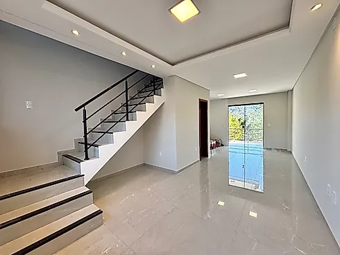 Sobrado com 2 quartos em Potecas, São José