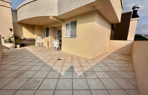Cobertura em Kobrasol, São José