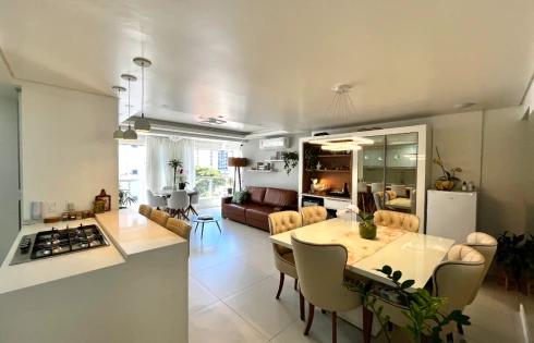 Apartamento em Kobrasol, São José