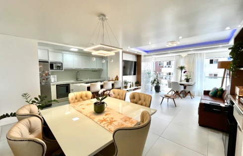 Apartamento em Kobrasol, São José