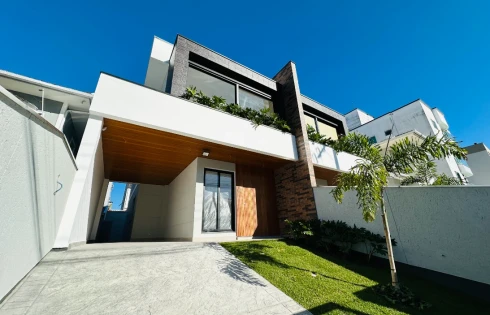 Sobrado Geminado com 3 quartos em Pagani, Palhoça