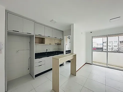 Apartamento no Pagani, com 3 Dormitórios sendo 1 Suíte e Vaga Coberta - Apartamento em Pagani, Palhoça - Foto 2