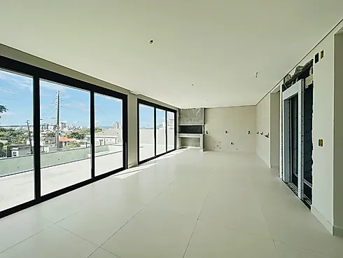Casa na Pedra Branca, com 316m², 4 Dormitórios sendo 2 Suítes e Vaga para Até 7 Carros - Casa em Pedra Branca, Palhoça - Foto 3