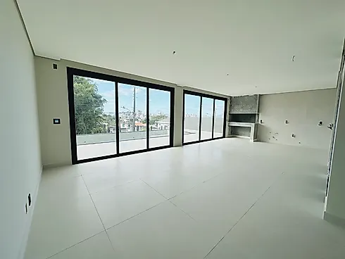 Casa na Pedra Branca, com 316m², 4 Dormitórios sendo 2 Suítes e Vaga para Até 7 Carros - Casa em Pedra Branca, Palhoça - Foto 4