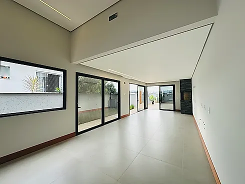 Casa Nova na Pedra Branca, com 192m², 3 Dormitórios com Suíte e Piscina - Casa em Pedra Branca, Palhoça - Foto 4
