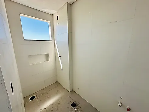Apartamento 2 Quartos com Suíte e Vaga Coberta no Aririú - Foto 8