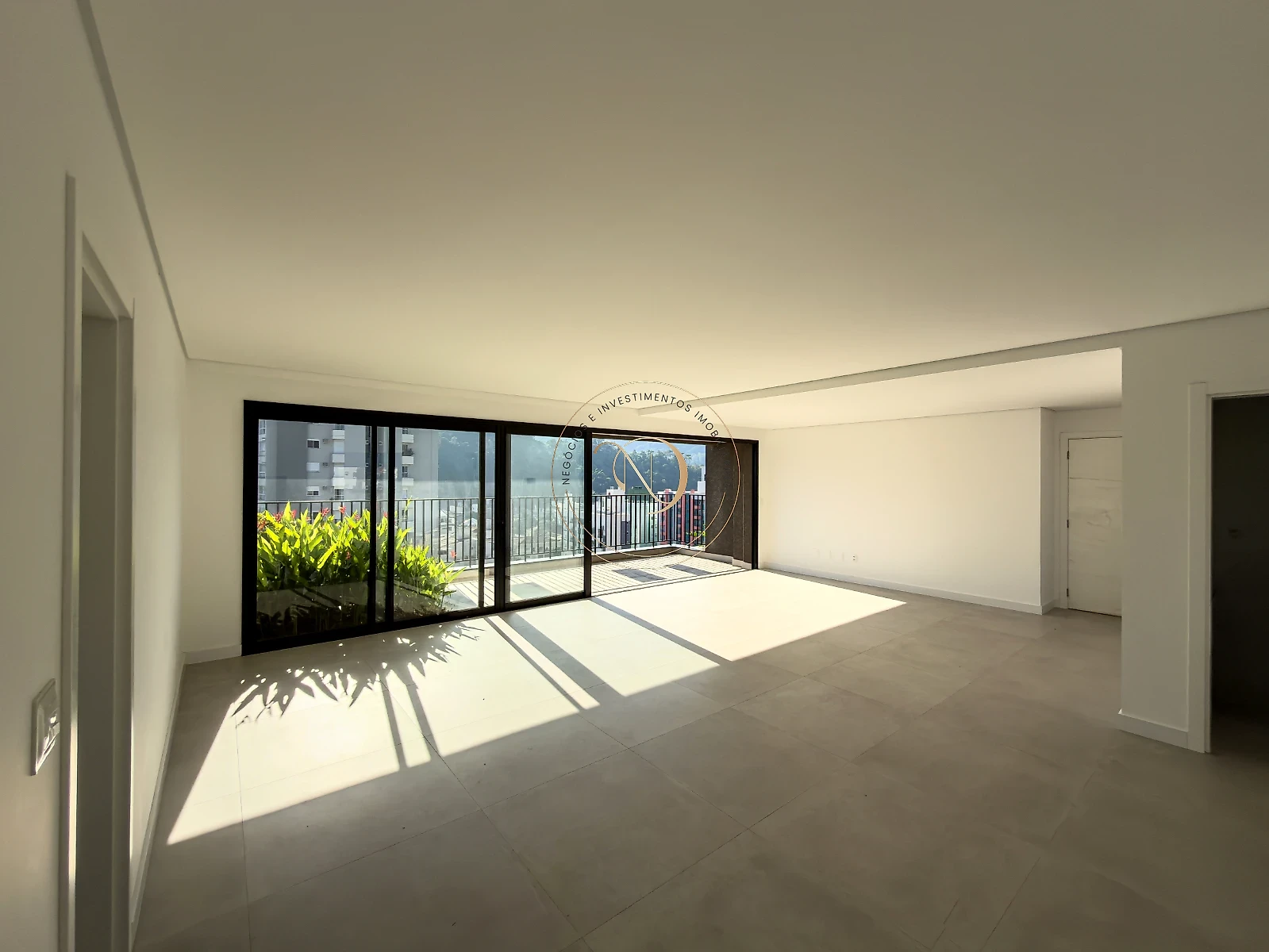 Apartamento 3 Quartos com 3 Suítes e 162m - Victor Konder — foto 3