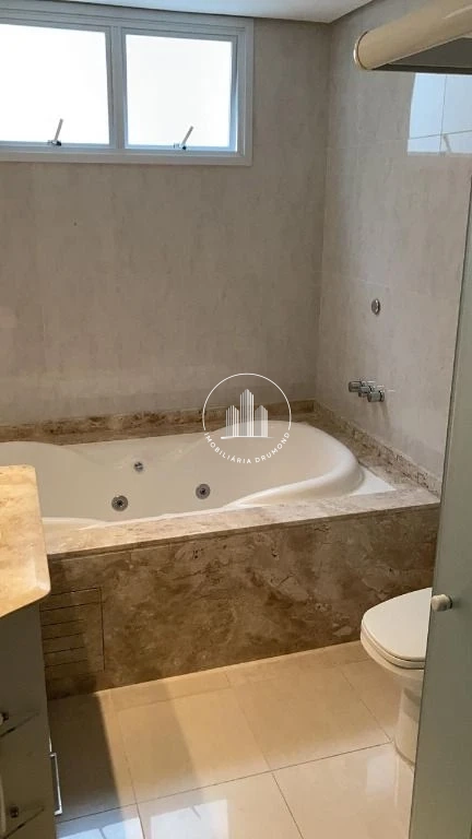 Apartamento em Cacupé, Florianópolis. 3 quartos, 172m². Imagem 25 de 27