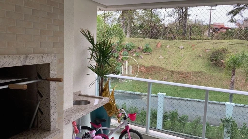 Apartamento em Cacupé, Florianópolis. 3 quartos, 172m². Imagem 3 de 27