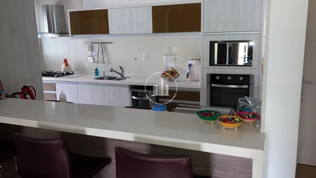 Apartamento em Cacupé, Florianópolis. 3 quartos, 172m². Imagem 4 de 27