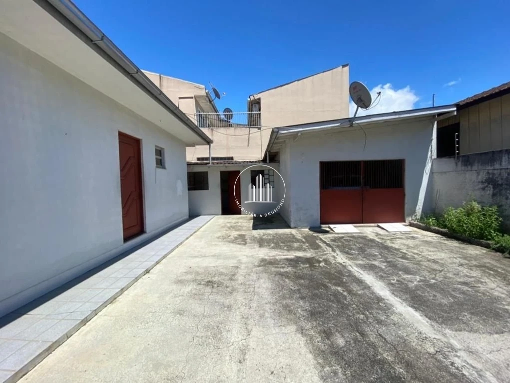 Casa em Kobrasol, São José. 3 quartos, 114m². Imagem 3 de 18