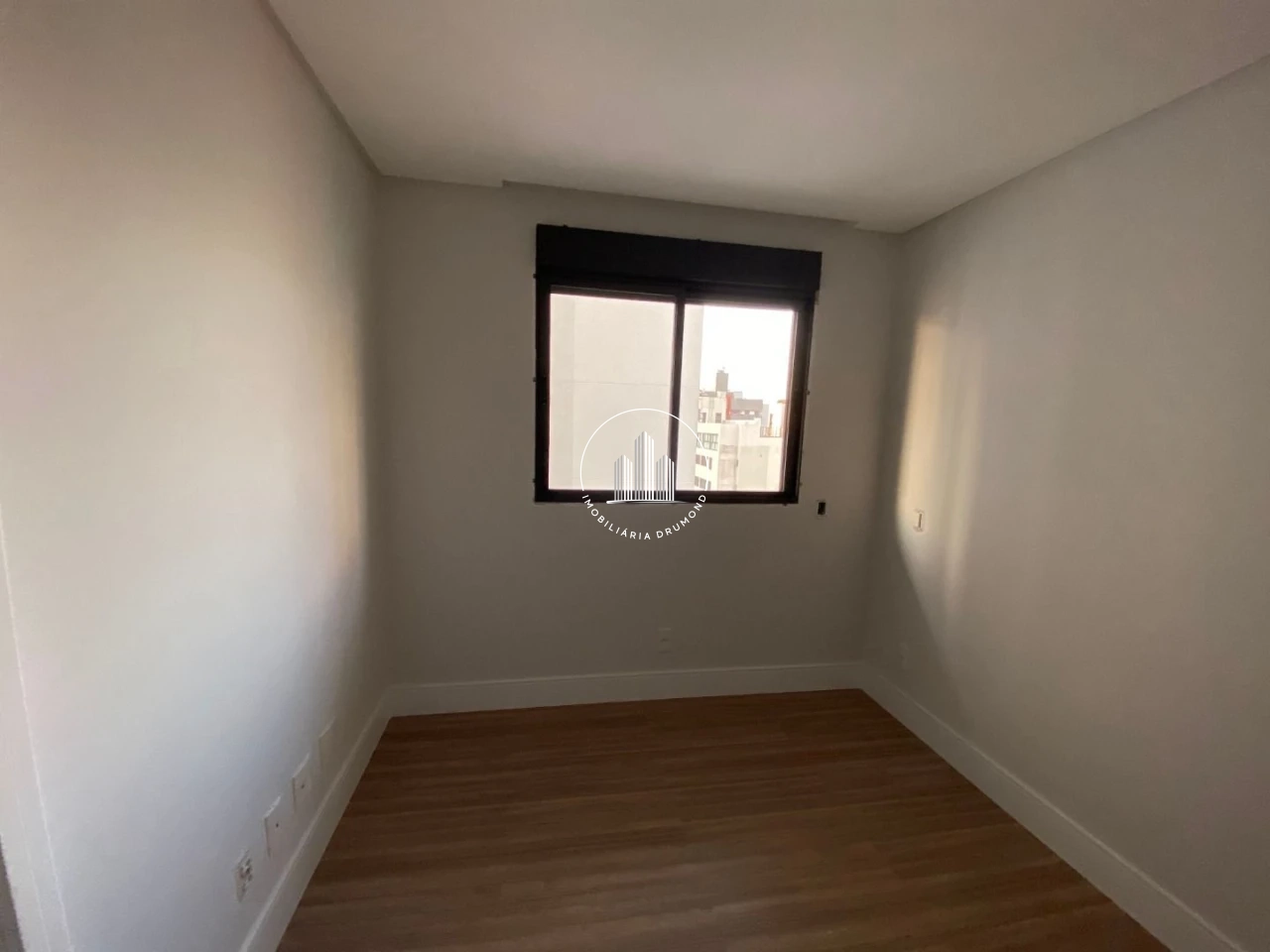 Apartamento em Agronômica, Florianópolis. 3 quartos, 101m². Imagem 2 de 50