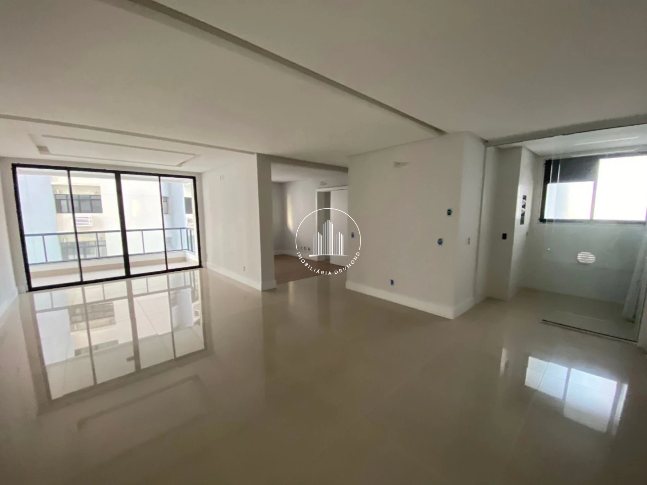 Apartamento em Agronômica, Florianópolis. 3 quartos, 101m². Imagem 16 de 50