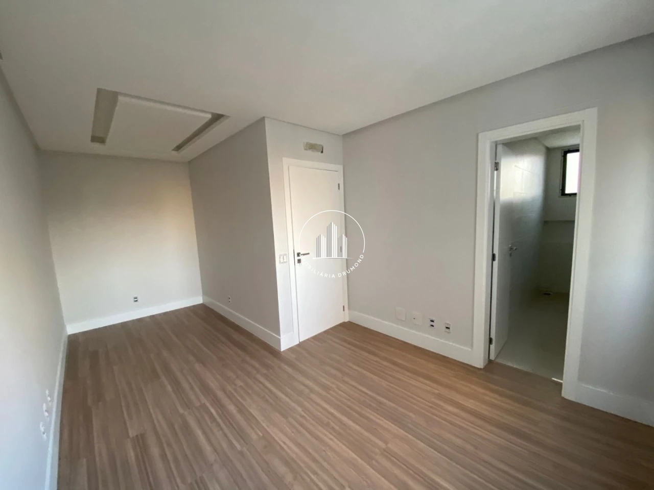 Apartamento em Agronômica, Florianópolis. 3 quartos, 101m². Imagem 21 de 50
