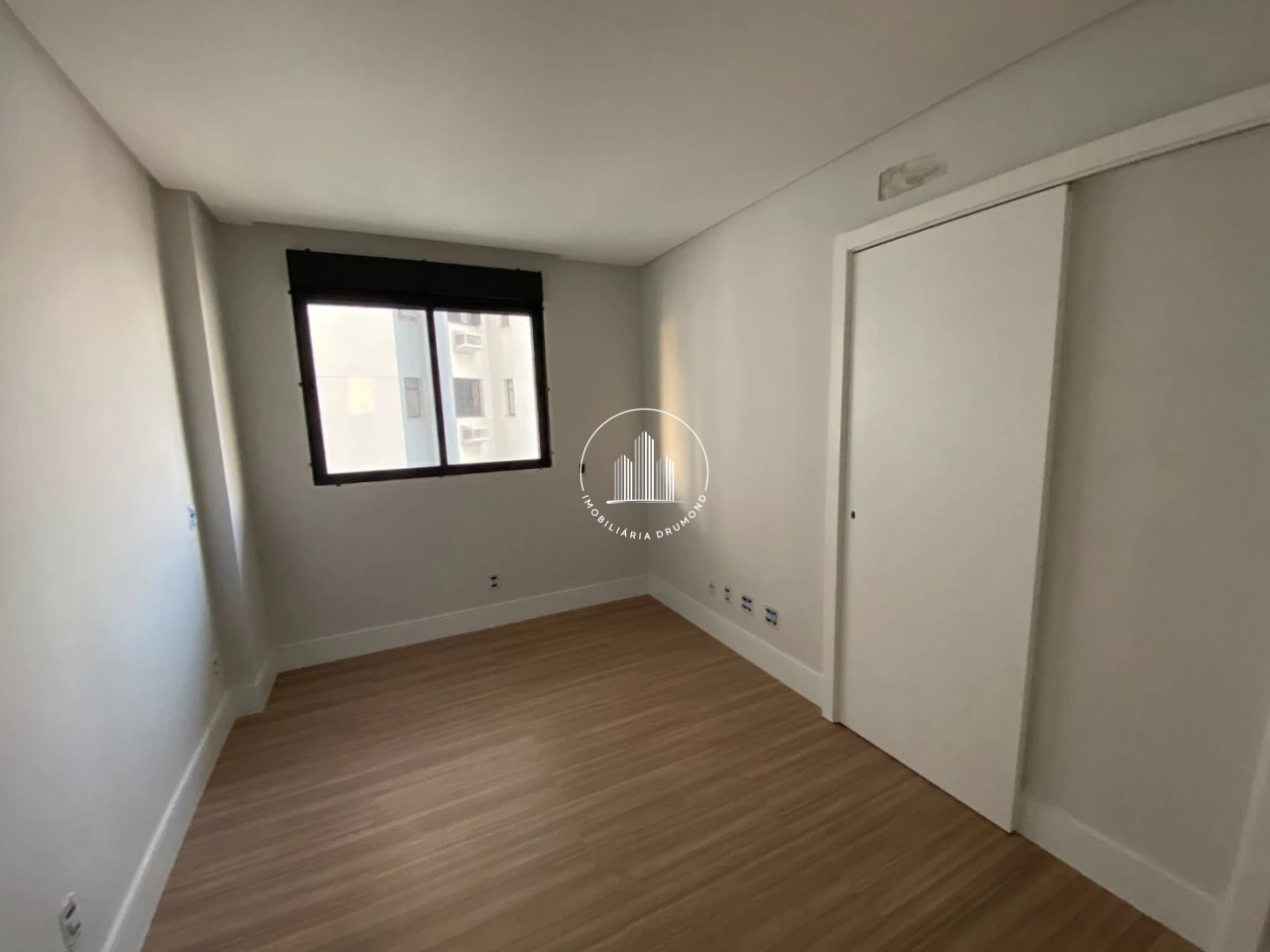 Apartamento em Agronômica, Florianópolis. 3 quartos, 101m². Imagem 22 de 50