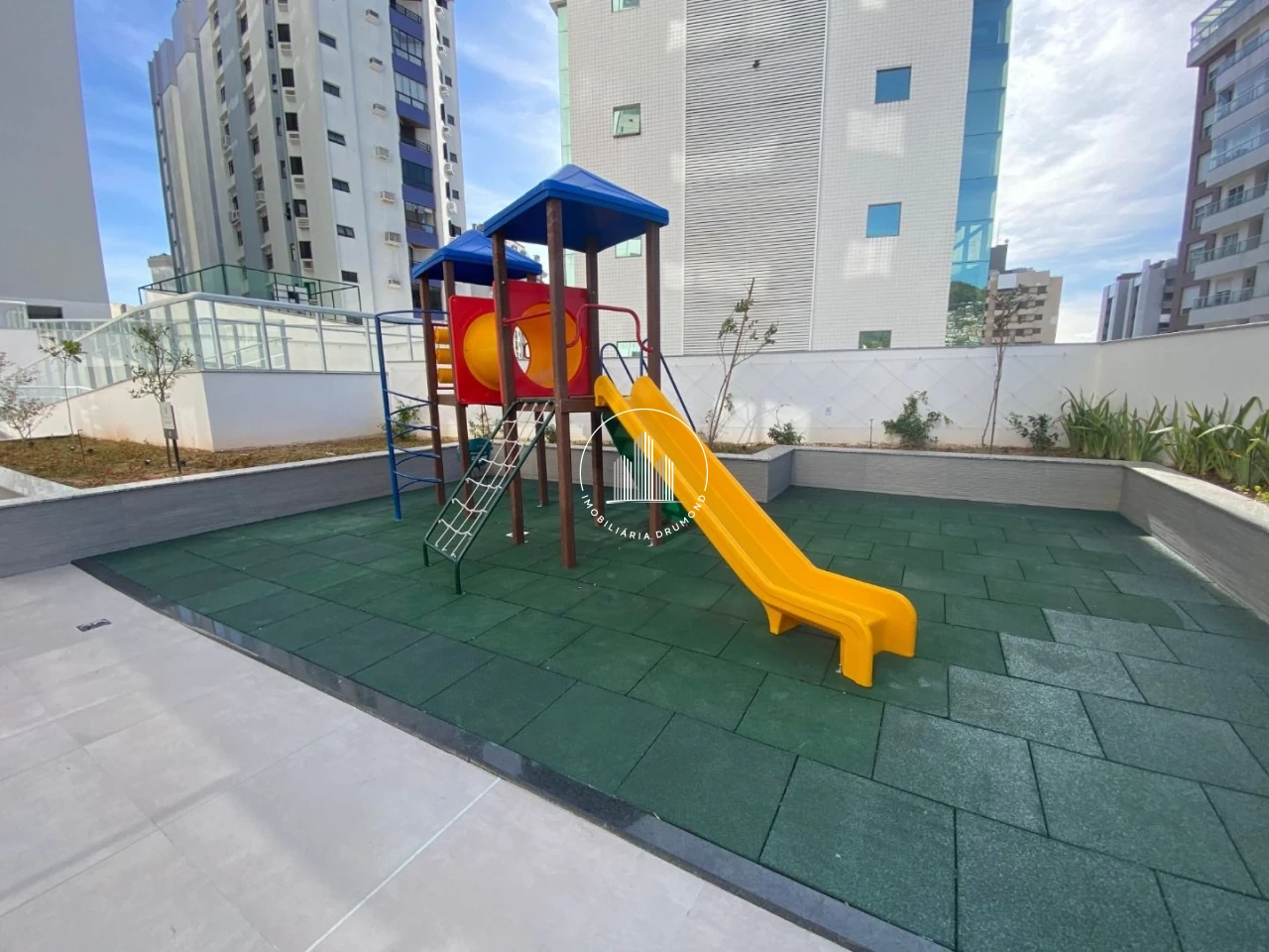 Apartamento em Agronômica, Florianópolis. 3 quartos, 101m². Imagem 33 de 50
