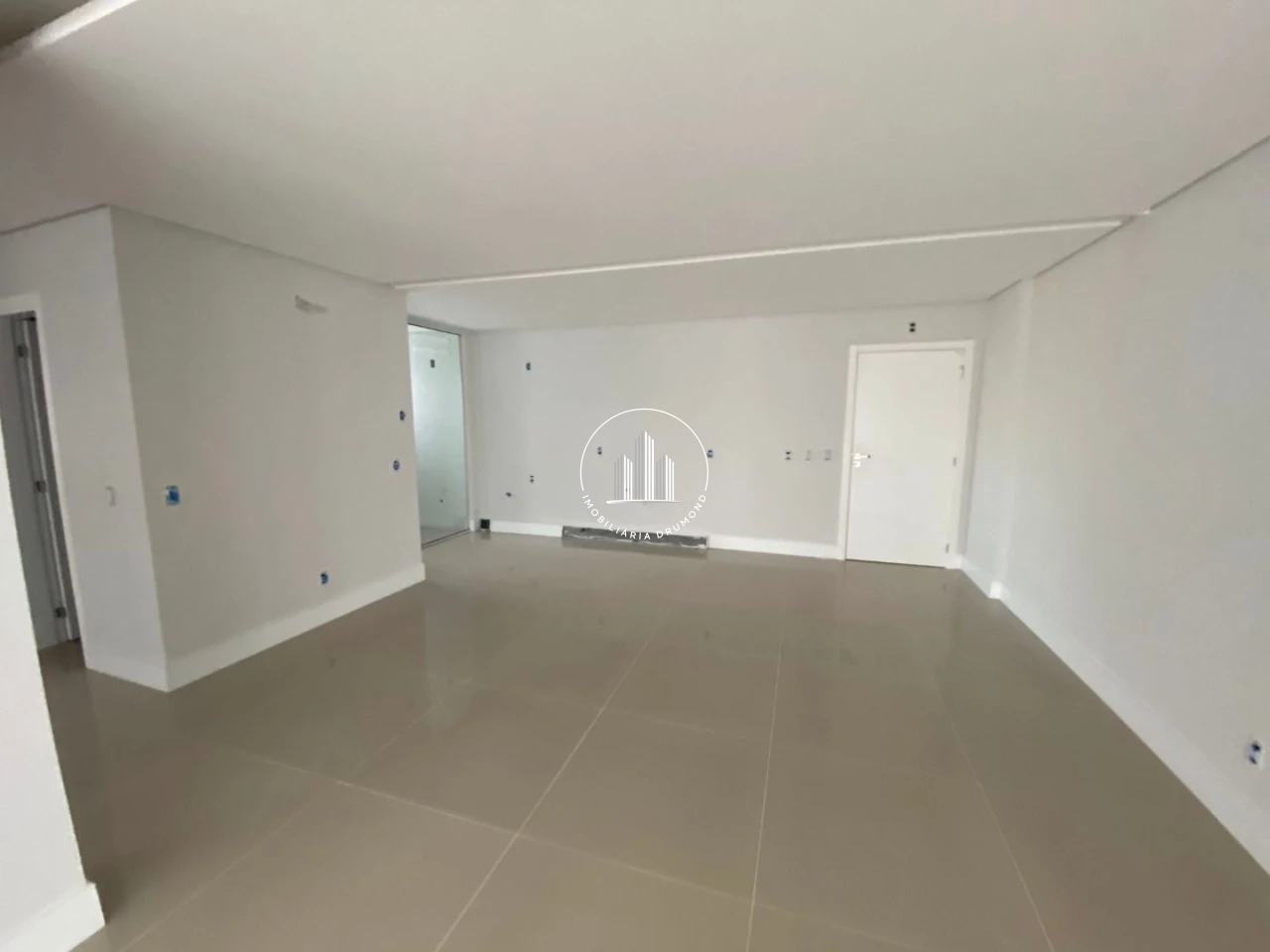Apartamento em Agronômica, Florianópolis. 3 quartos, 101m². Imagem 37 de 50
