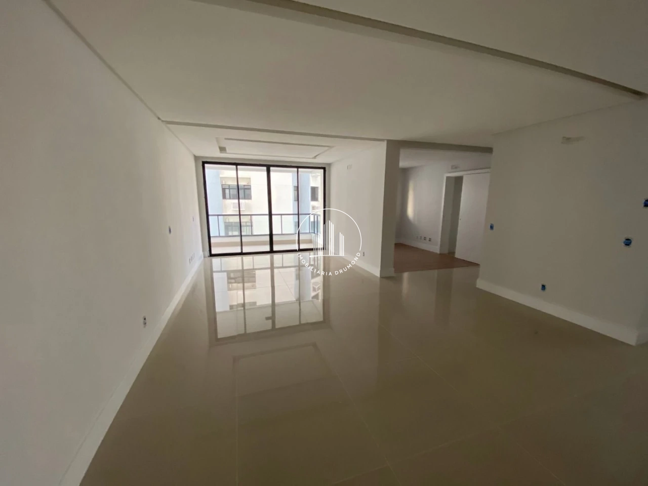 Apartamento em Agronômica, Florianópolis. 3 quartos, 101m². Imagem 1 de 50