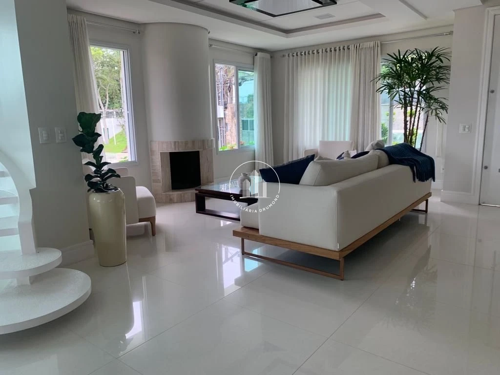 Casa em Itaguaçu, Florianópolis. 4 quartos, 505m². Imagem 4 de 37