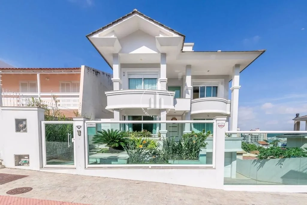 Casa em Itaguaçu, Florianópolis. 4 quartos, 505m². Imagem 1 de 37