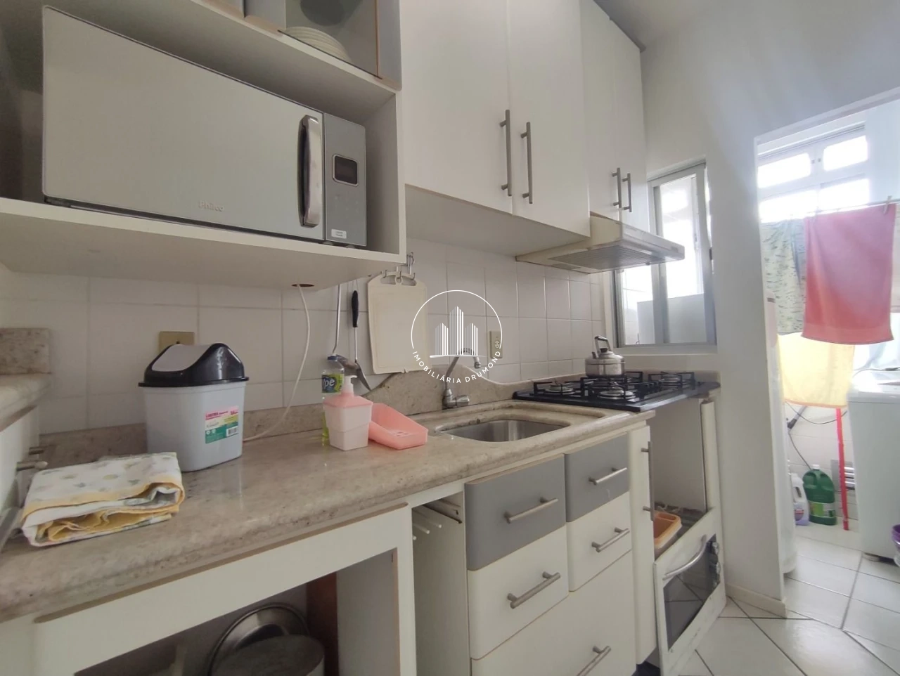 Apartamento em Capoeiras, Florianópolis. 2 quartos, 53m². Imagem 2 de 20