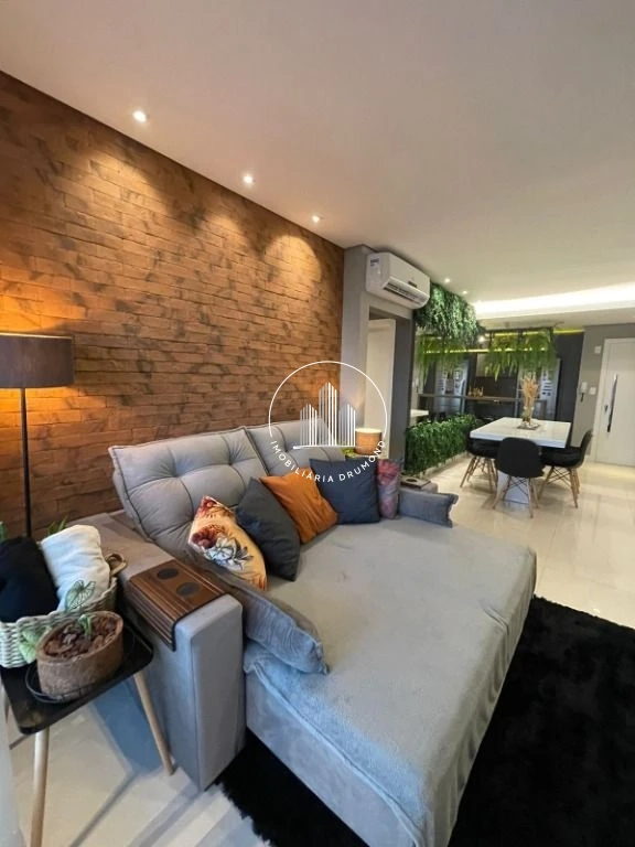 Apartamento em Centro, Palhoça. 2 quartos, 97m². Imagem 1 de 24
