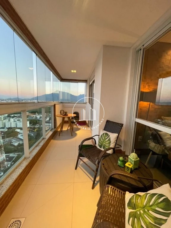 Apartamento em Centro, Palhoça. 2 quartos, 97m². Imagem 2 de 24